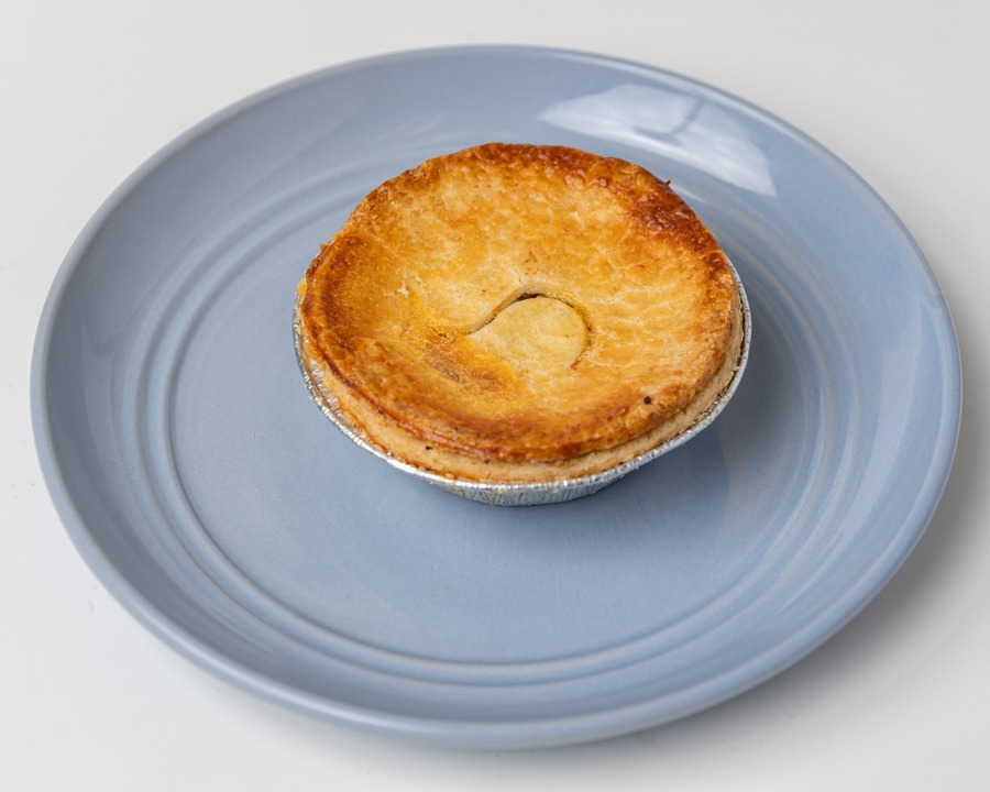 Steak and onion pie